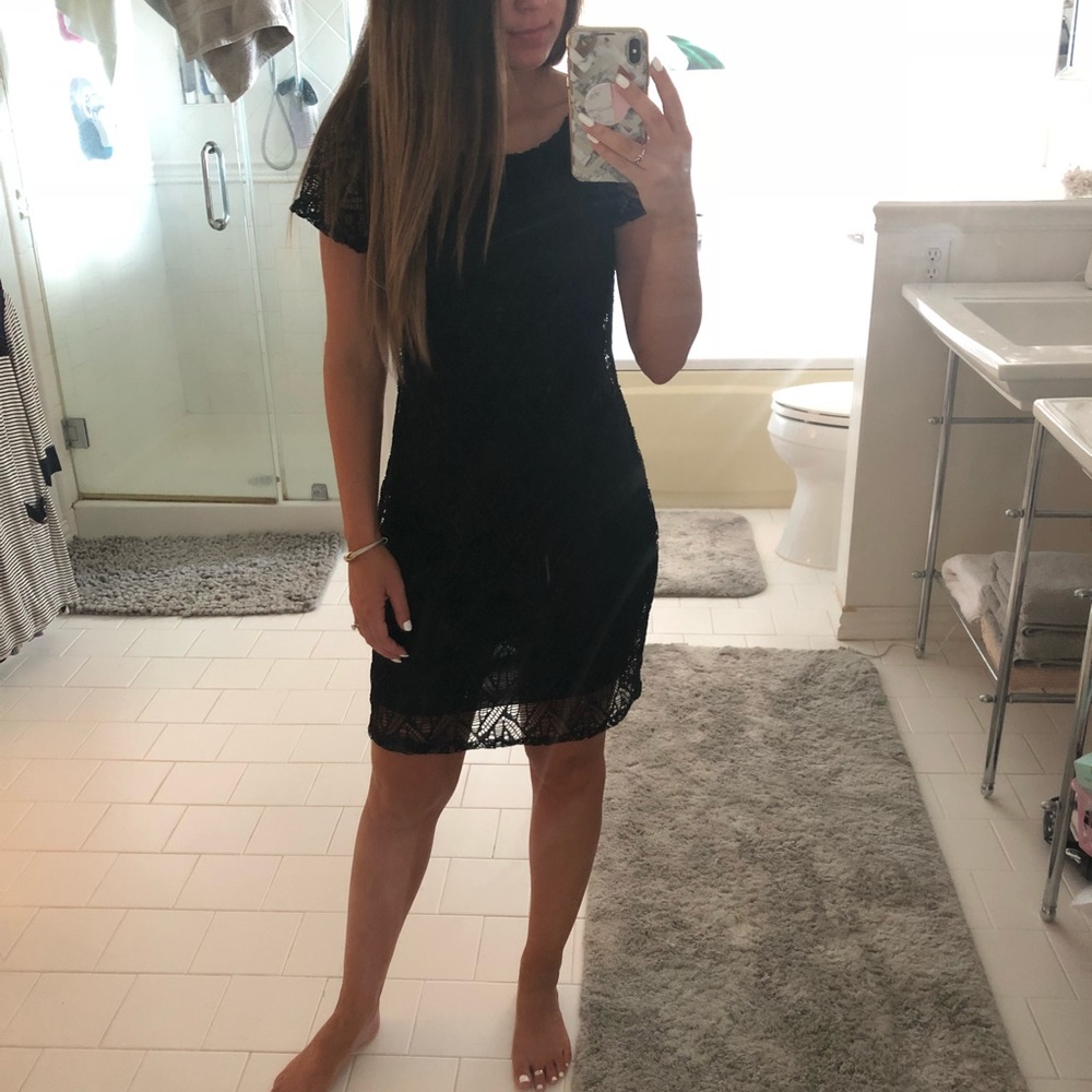 Fashion House black dress